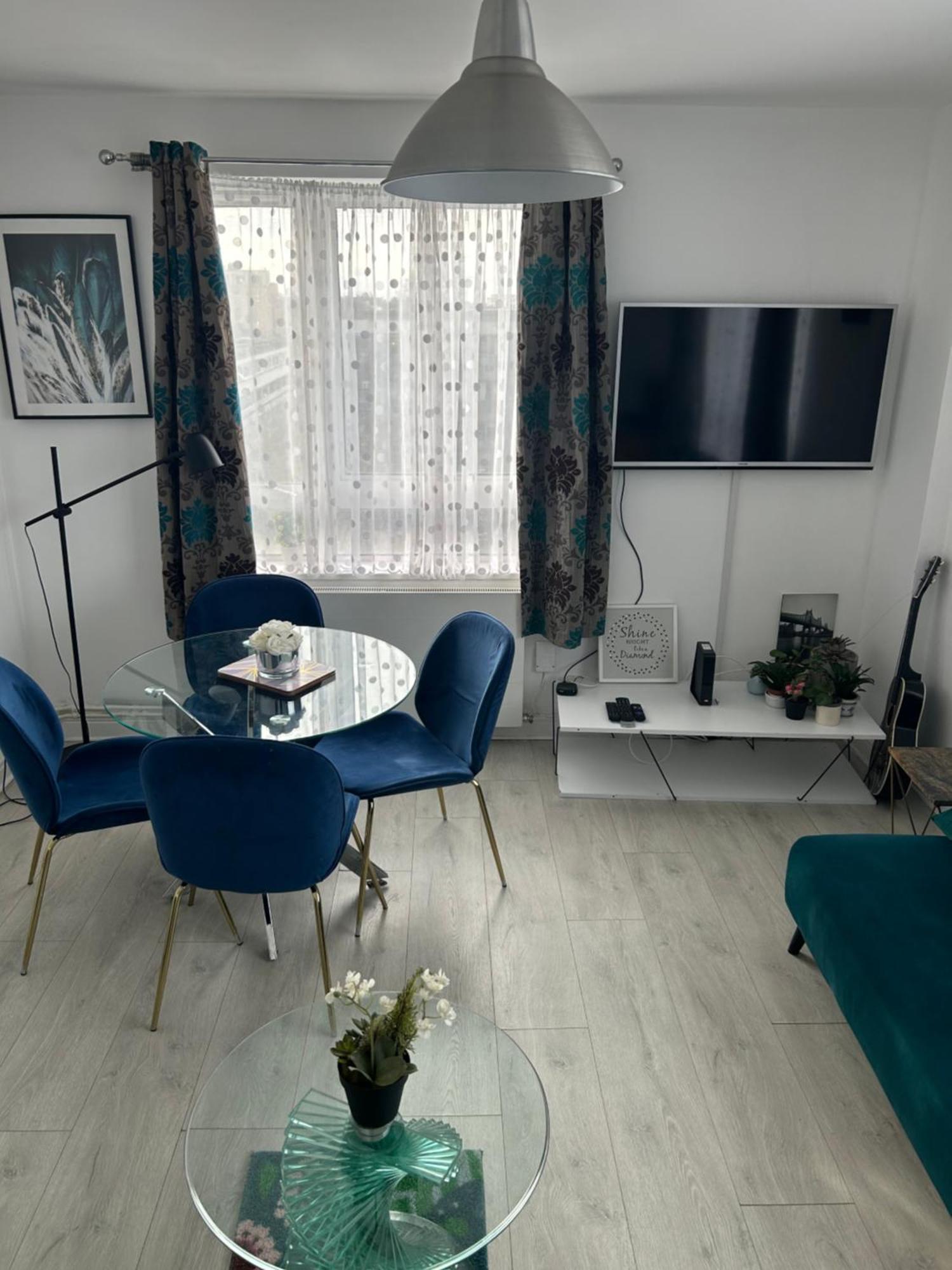 Cosy 2-Bedroom Flat In Finsbury Park, Modern, Convenient & Close To Central London! Exterior photo